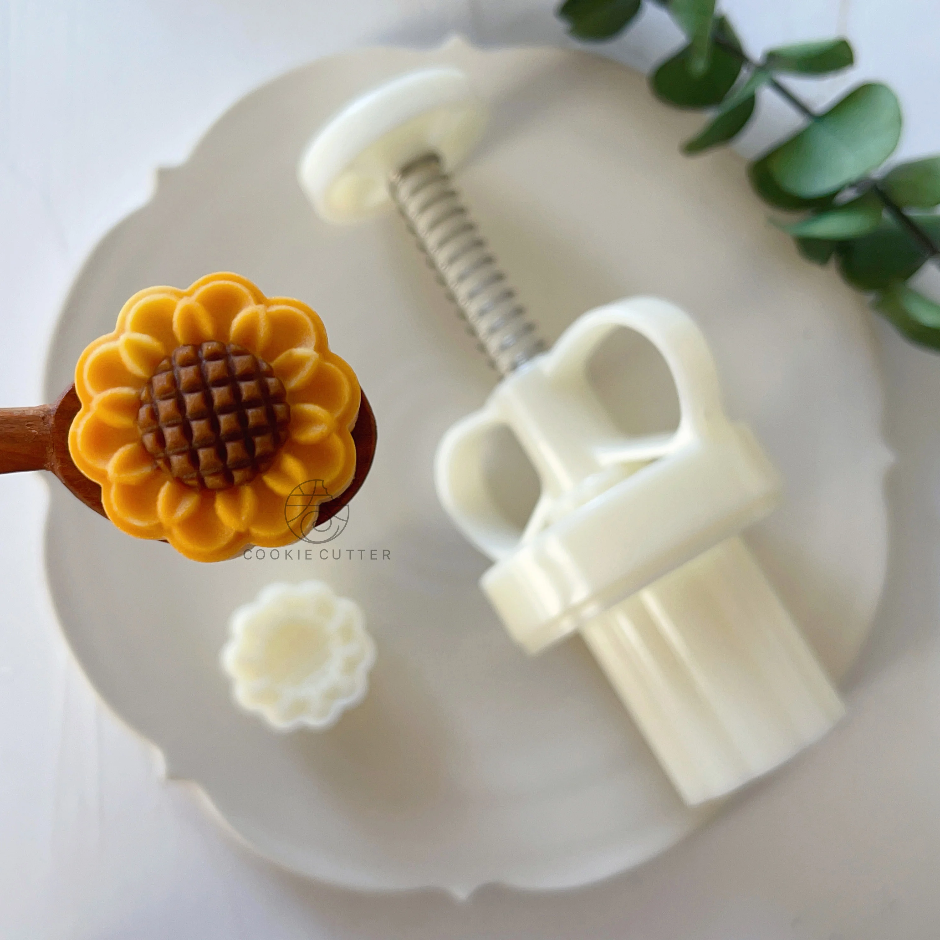 20g Mini Sunflower Shape Moonc - Bunny Cake Mold ulasan dan harga