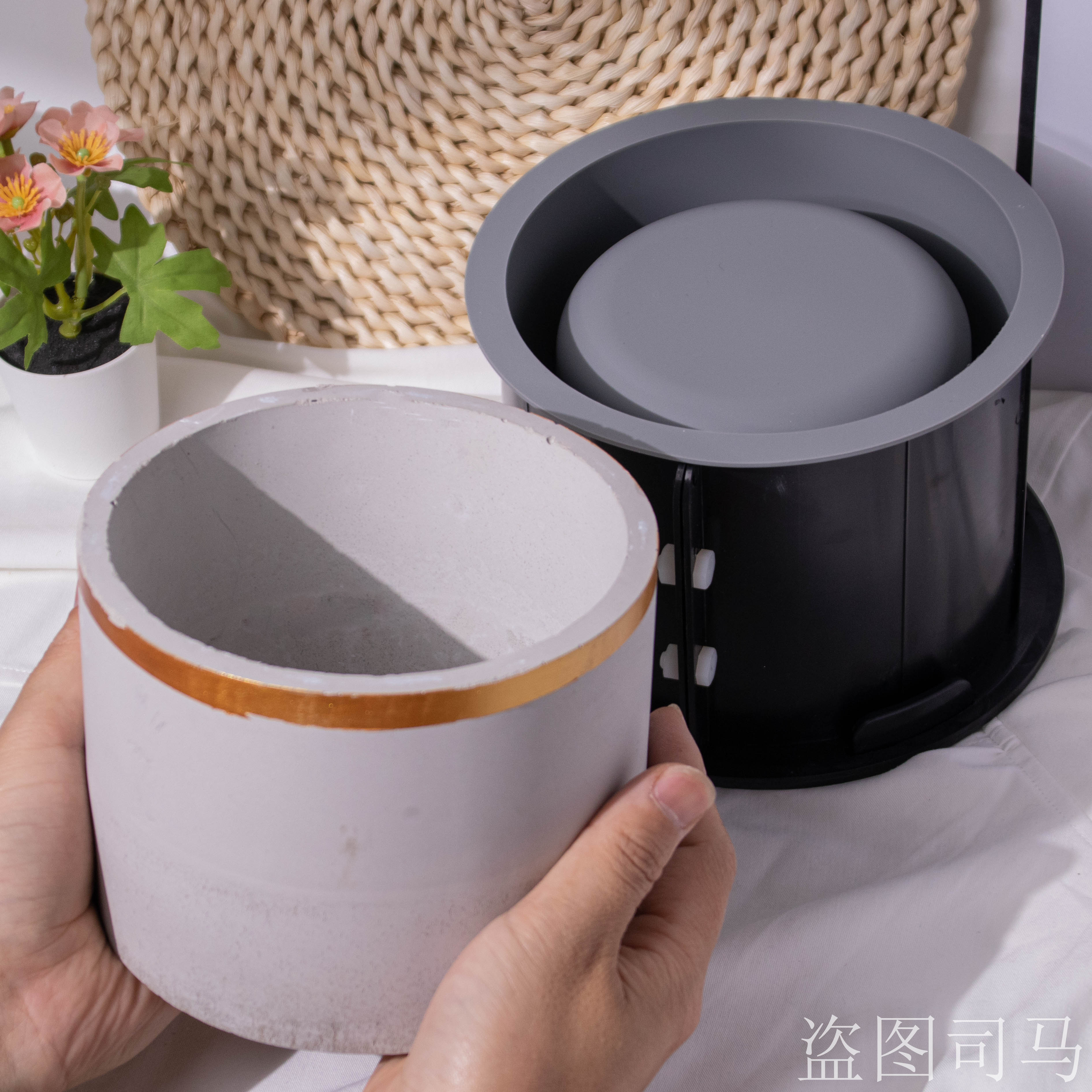 Large Round Flower Pot Cement  - Potsticker Mold ulasan dan harga